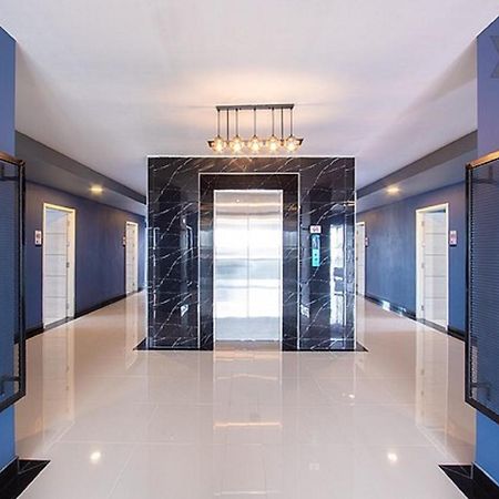 The Diamond 789 Minburi Hotel Bangkok Exterior photo